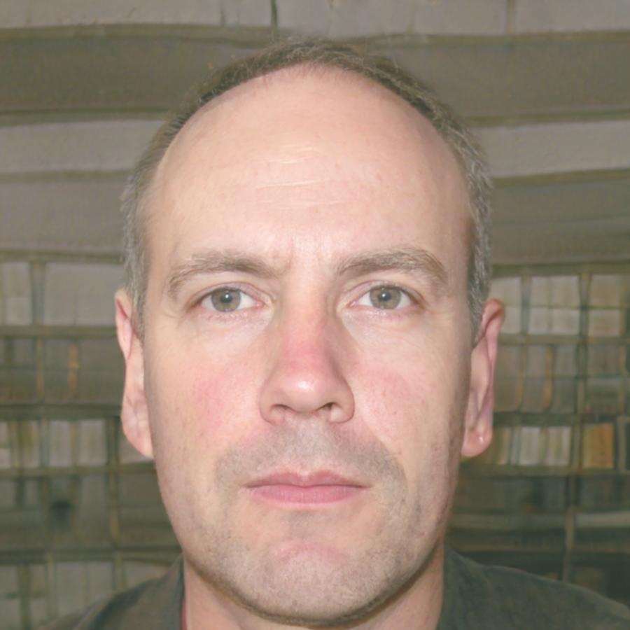 Portrait de Thomas Leroy, expert en stratégies d'apprentissage